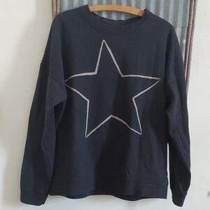 No Boundaries Black Sweatshirt with Star Graphic